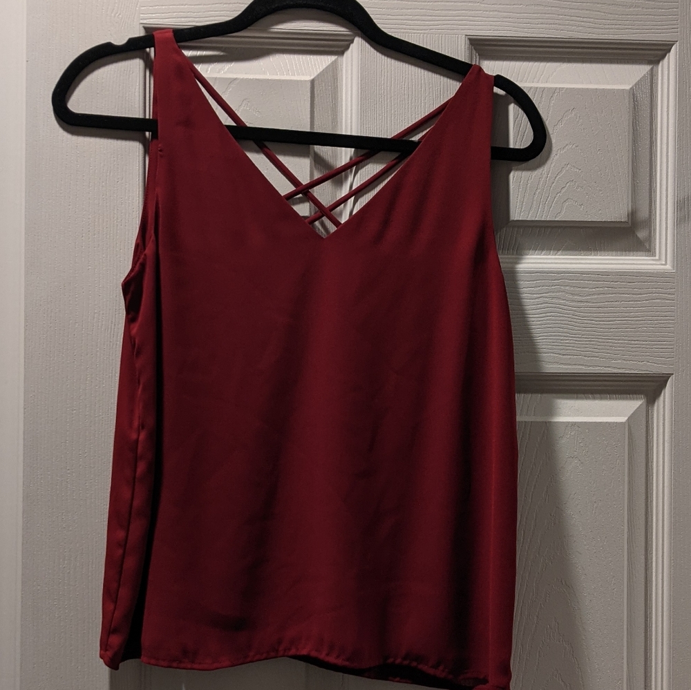 Maroon tank